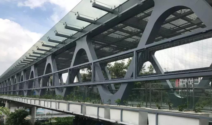 偃师论管桁架结构工程弯管加工防锈处理的方法